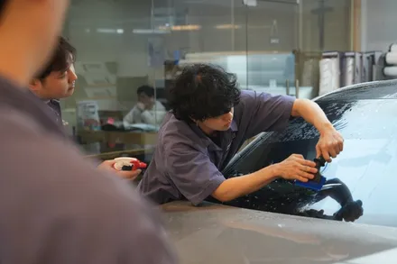 포르쉐 파나메라, 윈드실드 시공으로 진정한 \'가치\'를 지켜보세요 / 서울 마포구 성산동
