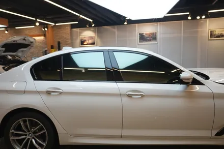 BMW 530i, 브이쿨 K 필름으로 재시공 장착 완료! / 서울 마포구 성산동