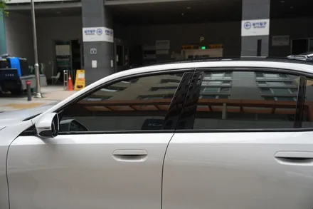 BMW 520i, 후퍼옵틱 프나세로 완성된 고급스러움 / 서울 마포구 성산동