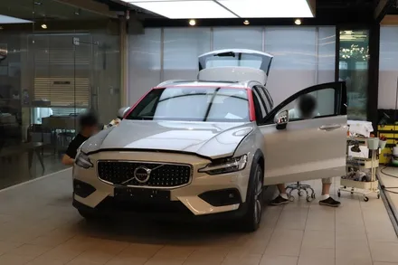 Volvo V60, 프리미엄 틴팅 샵 셰이드에서 후퍼옵틱 프나세 30/15, 블랙박스 시공후기 / 서울 마포구 성산동