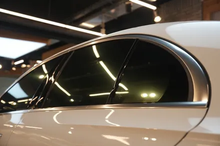 벤츠 E클래스 E220 글라스틴트 선셋 반사필름 시공기 / 서울 마포구 성산동
