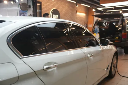 BMW 530i, 기존 필름, 더운데 참고계신가요? / 서울 마포구 성산동