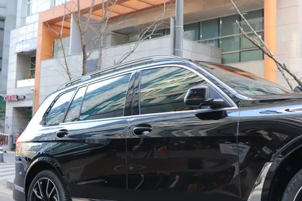 BMW X7, 마포 윈도틴팅 셰이드에서 뛰어난 시인성과 성능을 지닌 후퍼옵틱 드레이/프나세 시공 / 서울 마포구 성산동