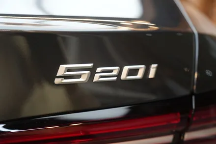 BMW 5시리즈 후퍼옵틱 프리미엄 나노 세라믹 썬팅으로 마무리 / 서울 마포구 성산동