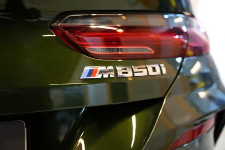 BMW M850i 그란쿠페, 비반사 최강자를 만나다 / 서울 마포구 성산동