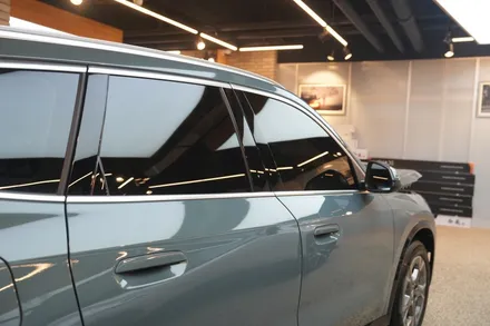 BMW X1, 비반사 버텍스 900으로 깔끔하게 시공완료! / 서울 마포구 성산동