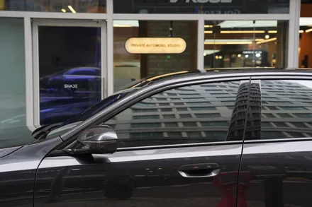 BMW 5시리즈 후퍼옵틱 프리미엄 나노 세라믹 썬팅으로 마무리 / 서울 마포구 성산동