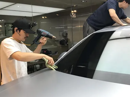 아우디 Q8, 마포 셰이드에서 돌빵을 막아주는 윈드실드 시공! 더욱 맑아진 시인성으로 돌아온 지벤트 TYPE-A 시공 / 서울 마포구 성산동