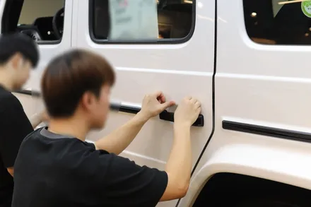 감탄연발 벤츠  지바겐 G63 AMG, 마포 프리미엄 썬팅 셰이드에서 블락포디 샴페인골드로 드레스업 / 서울 마포구 성산동