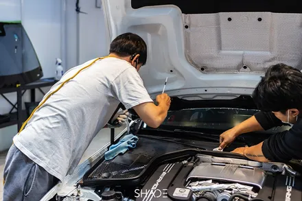 전면유리 보호필름 벤츠 C63 AMG 쿠페의 앞유리는 소중하니까 / 서울 마포구 성산동