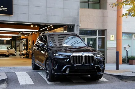 BMW X7 블랙, 고급스러운 브이쿨 X와 함께한다면? / 서울 마포구 성산동
