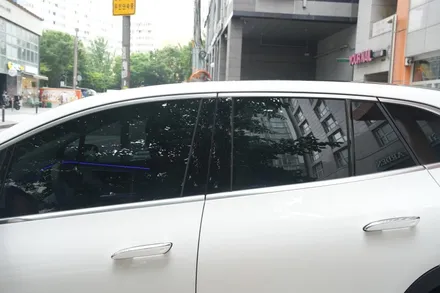 벤츠 EQE350 후퍼옵틱 클라식으로 합리적이게 / 서울 마포구 성산동