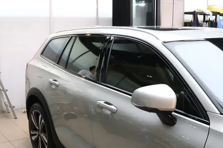 Volvo V60, 프리미엄 틴팅 샵 셰이드에서 후퍼옵틱 프나세 30/15, 블랙박스 시공후기 / 서울 마포구 성산동