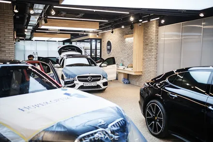 벤츠 GLA45 AMG 후퍼옵틱 클라식 새 매장에서 시공 / 서울 마포구 성산동