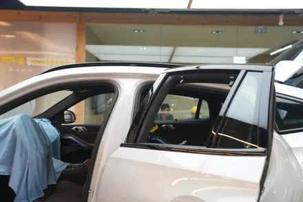 BMW X6, 반사 필름의 유니크함을 담아서 / 서울 마포구 성산동