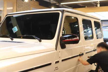 감탄연발 벤츠  지바겐 G63 AMG, 마포 프리미엄 썬팅 셰이드에서 블락포디 샴페인골드로 드레스업 / 서울 마포구 성산동
