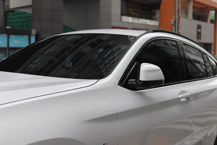 수입차 반사필름 틴팅, BMW X4 마포 셰이드에서 솔라가드 프리미엄 퀀텀 QT 윈도틴팅 시공 / 서울 마포구 성산동