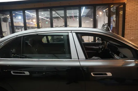 BMW 7, 매력적인 투톤 래핑, 그리고 버텍스 900 썬팅 / 서울 마포구 성산동