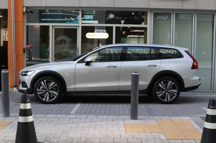 Volvo V60, 프리미엄 틴팅 샵 셰이드에서 후퍼옵틱 프나세 30/15, 블랙박스 시공후기 / 서울 마포구 성산동