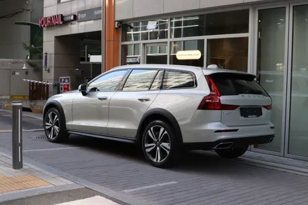 Volvo V60, 프리미엄 틴팅 샵 셰이드에서 후퍼옵틱 프나세 30/15, 블랙박스 시공후기 / 서울 마포구 성산동