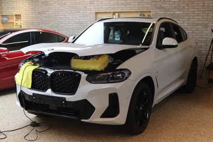 수입차 반사필름 틴팅, BMW X4 마포 셰이드에서 솔라가드 프리미엄 퀀텀 QT 윈도틴팅 시공 / 서울 마포구 성산동