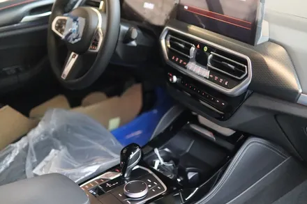 수입차 반사필름 틴팅, BMW X4 마포 셰이드에서 솔라가드 프리미엄 퀀텀 QT 윈도틴팅 시공 / 서울 마포구 성산동