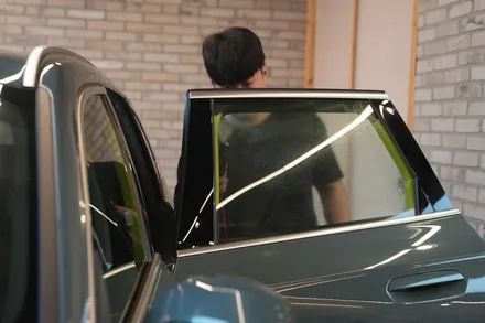 BMW X1, 비반사 버텍스 900으로 깔끔하게 시공완료! / 서울 마포구 성산동