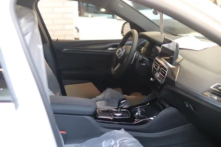 수입차 반사필름 틴팅, BMW X4 마포 셰이드에서 솔라가드 프리미엄 퀀텀 QT 윈도틴팅 시공 / 서울 마포구 성산동