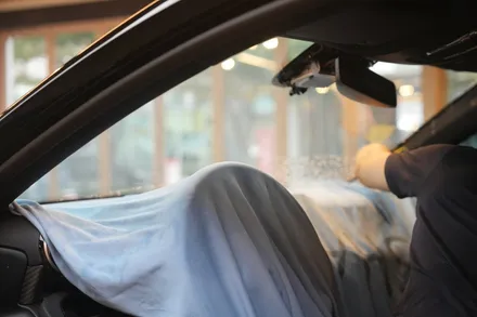 벤츠 A220 유리교체 후 썬팅 언제해야 할까요? 버텍스 900 30% 농도로 지킨 프라이버시 / 서울 마포구 성산동