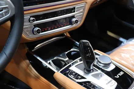 BMW 7시리즈 M760 버텍스 윈도틴팅, 마포 셰이드에서 루마 버텍스900 시공 / 서울 마포구 성산동