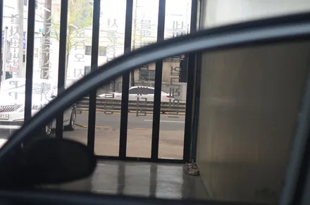아반떼HD 손상된 썬팅 재 시공은 레인보우 I55 열차단 가성비 짱 부산 사상구 썬팅