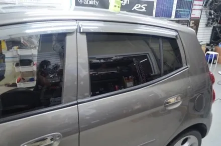 부산 사상구 썬팅 뉴모닝 어보브 크롬하츠블루 레트로R 반사썬팅