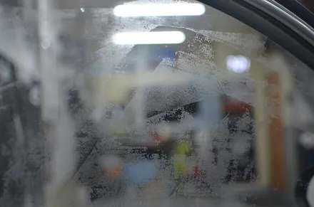 아반떼HD 손상된 썬팅 재 시공은 레인보우 I55 열차단 가성비 짱 부산 사상구 썬팅