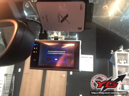 양산블랙박스 BMW118D 파인뷰LX2000 수입차정석으로 깔끔한시공 YG멀티샵 / 경남 양산, 김해, 부산