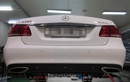 [벤츠 휠튜닝] 벤츠 W212 E클래스 E220 블루텍 스포츠 정품 19인치휠 + 금호LE스포츠 타이어 장착!! 순정휠 전문점 (주)티티모터스 / 인천 서구 석남동