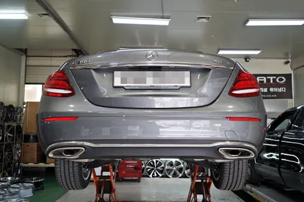 [벤츠 휠튜닝] 벤츠 W213 E300 AMG 라인 순정,중고 19인치휠 + 금호 TA91 타이어 장착작업!! / 인천 서구 석남동