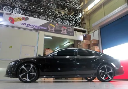 [ 아우디 RS7 북미 버전 21인치 순정 휠로 교체 작업!!] 아우디 순정 휠 + RS7 블랙 21인치 휠 + 아우디 휠 튜닝 + 휠 전문점 +티티 모터스 / 인천 서구 석남동