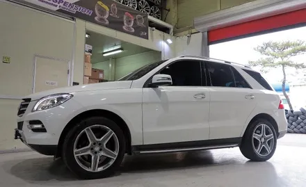 [벤츠 휠 튜닝] 벤츠 ML 350 20인치 휠 장착 작업!! 벤츠 GLE 350 AMG 순정 20인치 휠 + 벤츠 정품 중고 휠 전문점 (주)티티 모터스 / 인천 서구 석남동