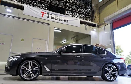 [BMW 휠튜닝] BMW G30 530I 휠교체 648M 정품 20인치휠 + 콘티넨탈 DWS 타이어 장착. / 인천 서구 석남동