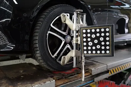 벤츠 E클래스 S400 18인치휠 + 금호 원터타이어 장착작업!! 벤츠휠 전문점 티티모터스 / 인천 서구 석남동