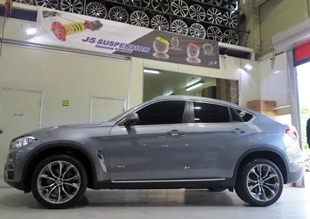 [ BMW X6 30D 20인치 휠 타이어 장착 작업]  BMW X6 40D 휠 + BMW 순정 휠 + 금호타이어 + 휠 전문점 + 티티 모터스 / 인천 서구 석남동