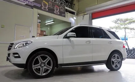 [벤츠 휠 튜닝] 벤츠 ML 350 20인치 휠 장착 작업!! 벤츠 GLE 350 AMG 순정 20인치 휠 + 벤츠 정품 중고 휠 전문점 (주)티티 모터스 / 인천 서구 석남동