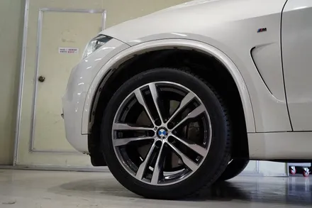 [BMW 휠튜닝] BMW X5 M50D 정품 중고 20인치휠 + 미쉐린 래티튜드 스포츠3 타이어 장착작업!! / 인천 서구 석남동