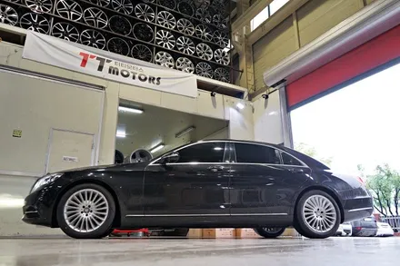 [벤츠 휠튜닝] 벤츠 W222 S클래스 S350 순정,중고 19인치휠 + 브리지스톤 타이어 장착작업!! 휠전문점 (주)티티모터스 / 인천 서구 석남동