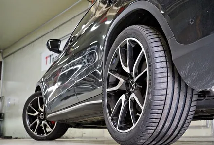 벤츠 GLC 300 휠교체. GLC 43 AMG 정품,중고 21인치휠 + 미쉐린 PS4 SUV 21인치 타이어 장착작업!! 부천 티티모터스 / 인천 서구 석남동