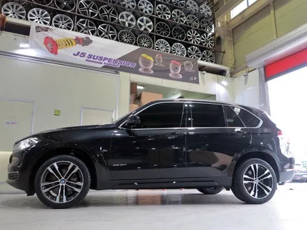 [ BMW 휠 튜닝] BMW X5 30D 차량 M50D 정품 20인치 휠 + 금호 크루젠 HP91 타이어 장착 작업!! 부천 순정 휠, 중고 휠 전문점 (주)티티 모터스 / 인천 서구 석남동