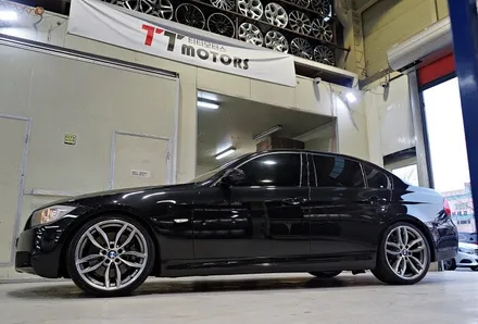 [BMW 3시리즈 휠튜닝] BMW E90 3시리즈 335I 순정 19인치휠 장착작업. BMW휠 전문점 티티모터스 / 인천 서구 석남동