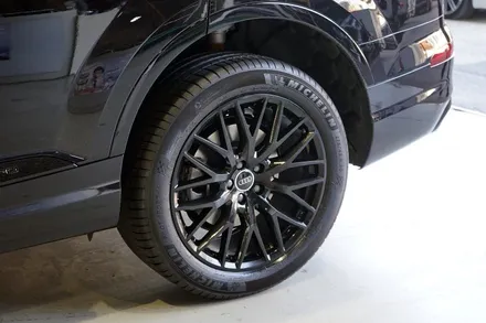 신형 아우디 Q7 정품 중고 20인치휠 + 미쉐린 275 45 20 PS4 SUV 타이어 장착작업! 휠전문점 부천 티티모터스 / 인천 서구 석남동