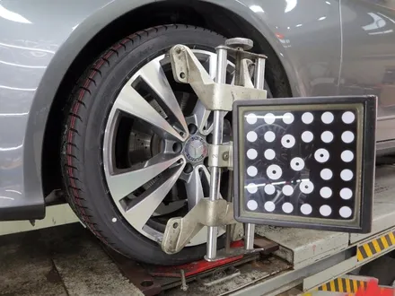 [벤츠 휠 튜닝] 벤츠 CLS250D 차량에 CLS 350D 19인치 휠 타이어 장착 작업!! 휠 전문점 + (주)티티 모터스 / 인천 서구 석남동