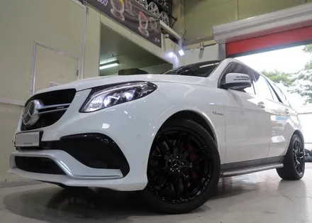 [벤츠 GLE 63AMG] 벤츠 GLE 63 AMG 정품 21인치 블랙도장 및 휠교체작업!! 휠 전문점 + 벤츠 휠 + AMG 휠 튜닝 + 티티 모터스 / 인천 서구 석남동